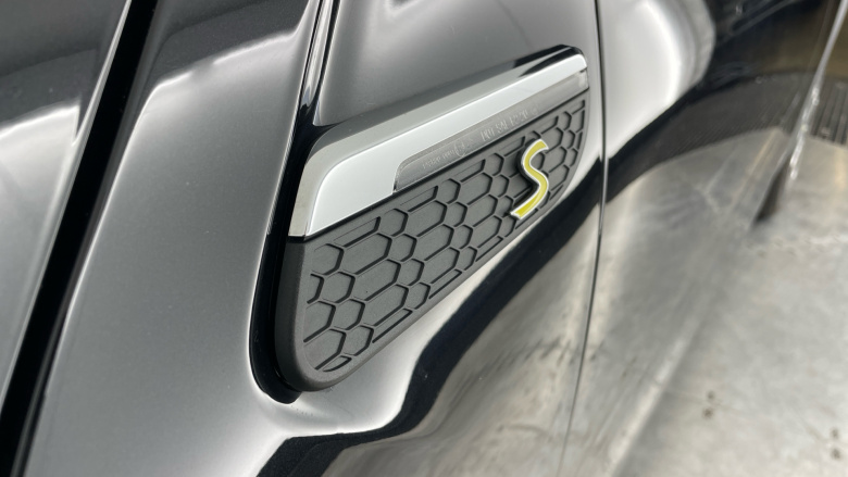 MINI Hatchback 135kW Cooper S Level 1 33kWh 3dr Auto Electric Hatchback